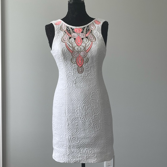 Lilly Pulitzer Logan Shift Dress in Resort White - Picture 2 of 6